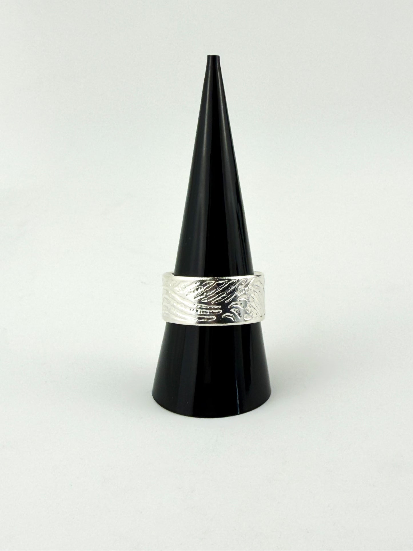 .925 Silver Band Ring with etched pattern - One of a Kind Size 9
