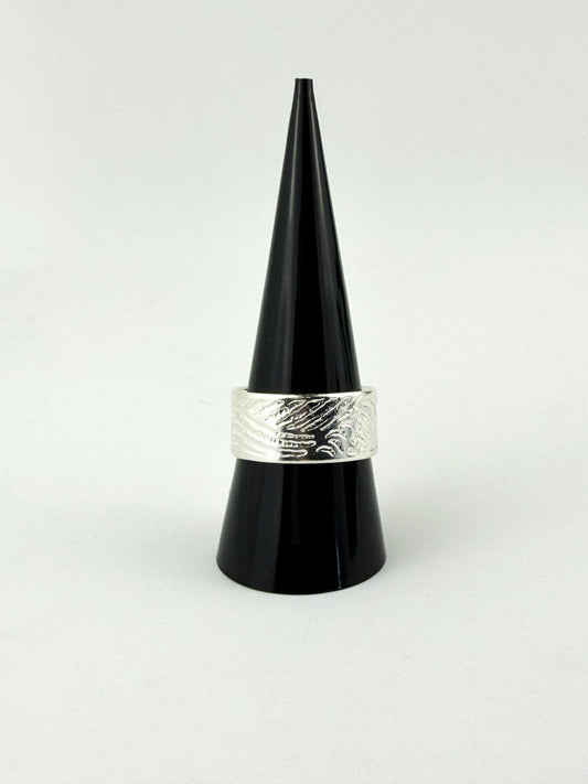 .925 Silver Band Ring with etched pattern - One of a Kind Size 9