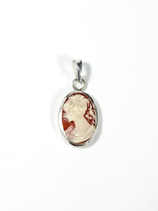 .925 Silver and Resin Cameo Pendant